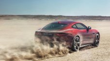 Jaguar F-Type получи AWD