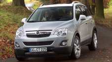 Заслужава ли си стара Opel Antara?