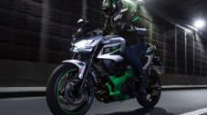 Kawasaki пусна в продажба два хибрида