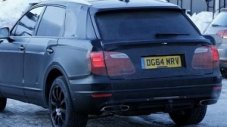 Кросовърът на Bentley смъква камуфлажа