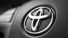 Toyota остава най-скъпата автомобилна марка