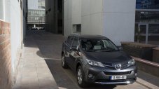 Новата Toyota RAV4 пристигна в Женева