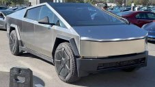 Дефектна чистачка спря продажбите на Tesla Cybertruck