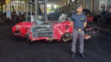 Полицаи нарочно унищожиха Ferrari F430