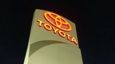 Toyota изтегля 3,2 млн. коли в сервизите си