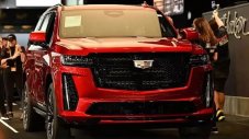 Първият Cadillac Escalade-V се оказа два пъти по-скъп от Lamborghini Urus
