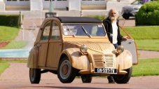 Най-скъпият Citroen 2CV в света е от дърво