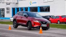 Nissan Qashqai покри &bdquo;Лосовия тест&ldquo; на 3 колела