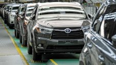 Toyota предвижда малък спад на продажбите през 2020 г.