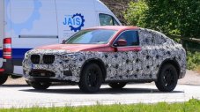 BMW тества новото поколение на X4