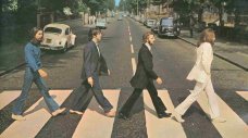 Какво се случи с Volkswagen Beetle от корицата на Abbey Road?