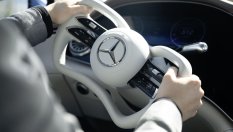 Mercedes пуска революционно кормилно управление