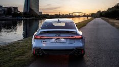 Защо Audi лъже за ускорението на RS7?