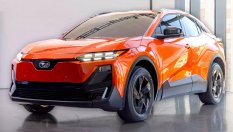 Subaru се предаде - направи кросоувър с предно предаване