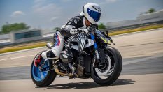BMW готви най-мощния спорт турър на планетата