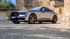 Най-бързият Rolls-Royce в историята: Тествахме Black Badge Spectre