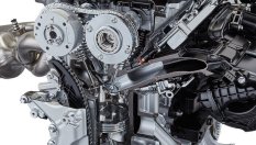 Защо някои двигатели имат двойно впръскване на гориво