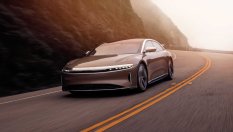 Най-мощният електрически седан вече е в сервизна акция