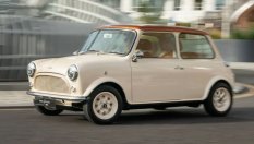 Британци превръщат стари Mini в електрически коли за 150 000 лири