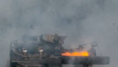 Какво става, ако заредите двигателя... с барут