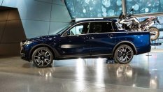 Пикапът на BMW дебютира пред публика