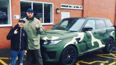 Защо Тайсън Фюри отказва да купи коли на децата си?