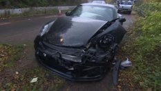 Водещ на Top Gear разби личното си Porsche