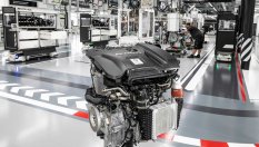 Mercedes-AMG има огромни планове за мотора с 421 к.с.