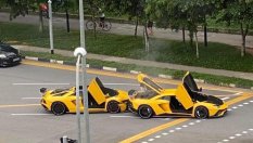 Две Lamborghini Aventador се удариха едно в друго