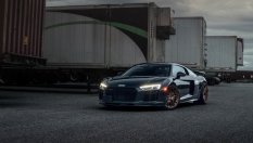 Audi показа брутален R8 V10 Plus