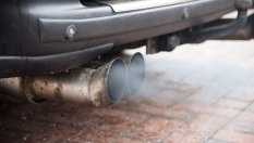 Защо находчивите шофьори използват оцет в колата си