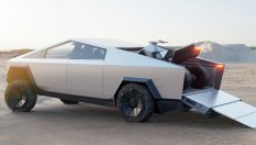 Tesla ще предложи Cybertruck с 4 двигателя