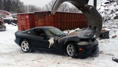 Един от първите Dodge Viper стана на скрап