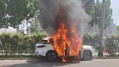 Роботакси изгоря по време на тестове в Китай