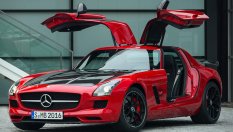 Защо Mercedes използва взрив, за да възроди Gullwing