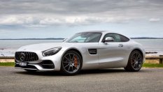 Mercedes-Benz вкарва 1000 спортни коли в сервизите си