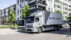 Mercedes-Benz представи първия си голям камион на ток