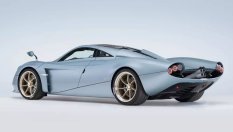 Pagani представи „дългоопашата“ Huayra