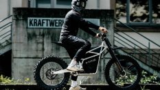 В Германия показаха електрически мотоциклет за спецчастите