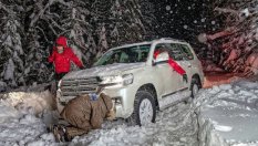 Защо опитни шофьори изключват ESP през зимата