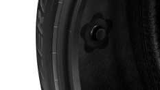 Колите на тази марка занапред ще са само с кибер гуми