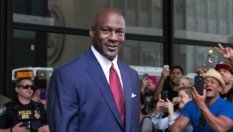 Майкъл Джордан се пробва в НАСКАР