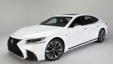 Lexus показа суперспортен седан