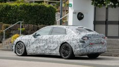 Mercedes готви конкурент на Tesla Model 3 Performance