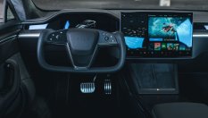 Tesla иска пари за използване на навигацията