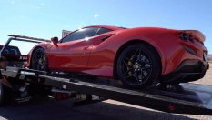 Американец потроши взето под наем Ferrari F8 Tributo