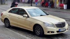 Как да не купите кола, която е била използвана като такси в чужбина?