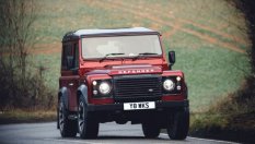 Последен шанс да имате истински Defender - и то с V8