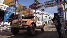 Състезателен пикап се размина на косъм с трагедия (ВИДЕО)