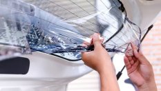 Как да премахнете тониращо фолио от стъклата на колата